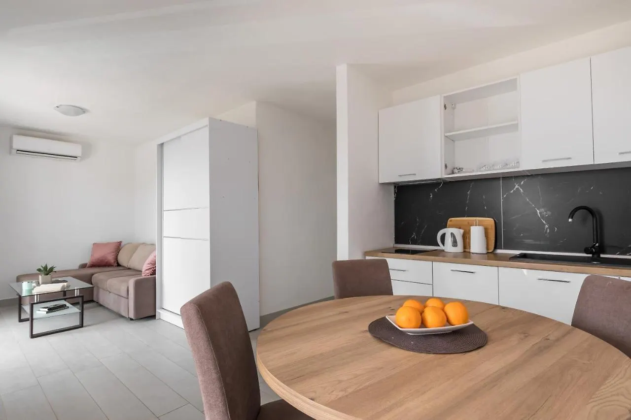 Adriatic Top Place Apartment Trogir 0*,