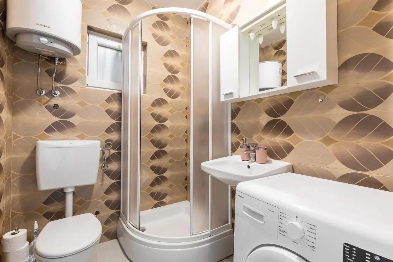 Adriatic Top Place Apartment Trogir